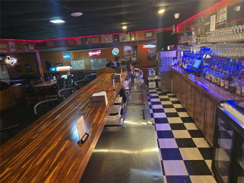 101 E Moore Avenue Moulton TX 77975