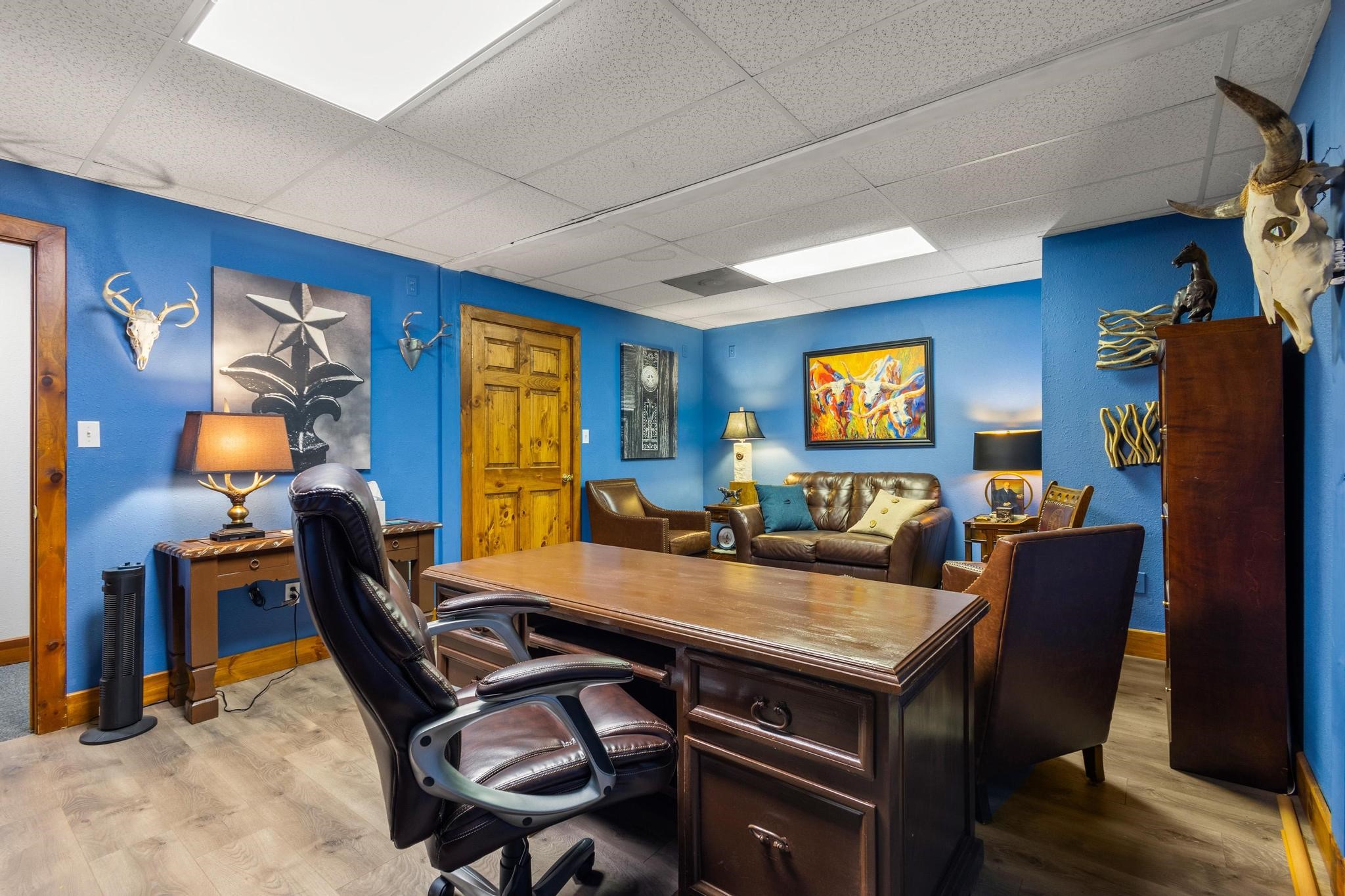 211 N Main Street Bonham TX 75418