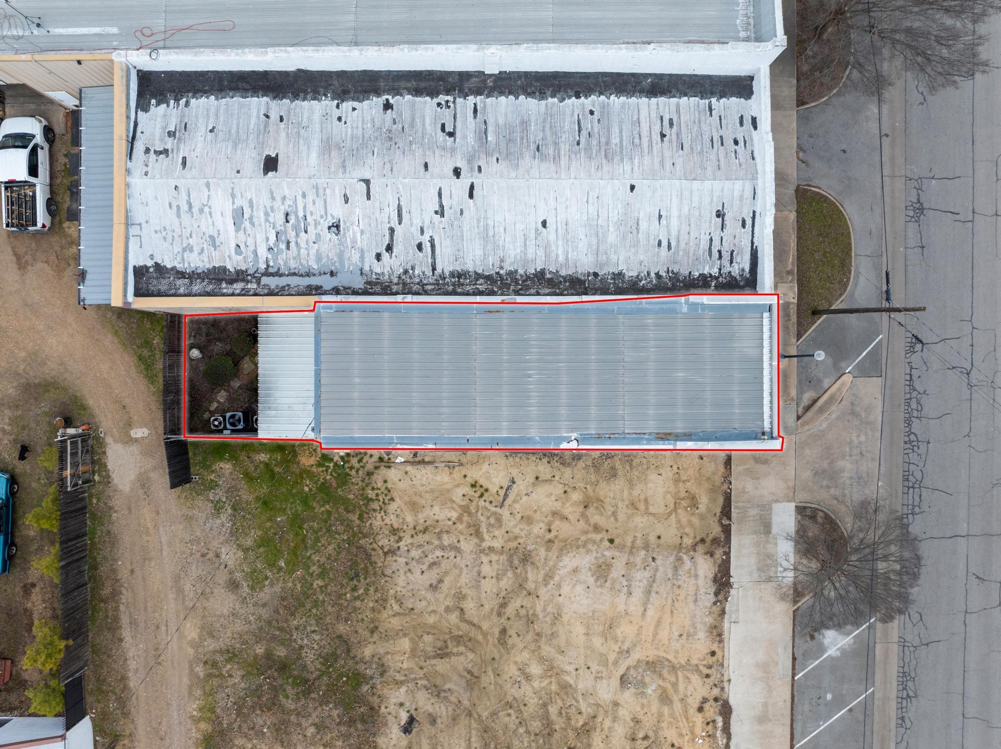 211 N Main Street Bonham TX 75418
