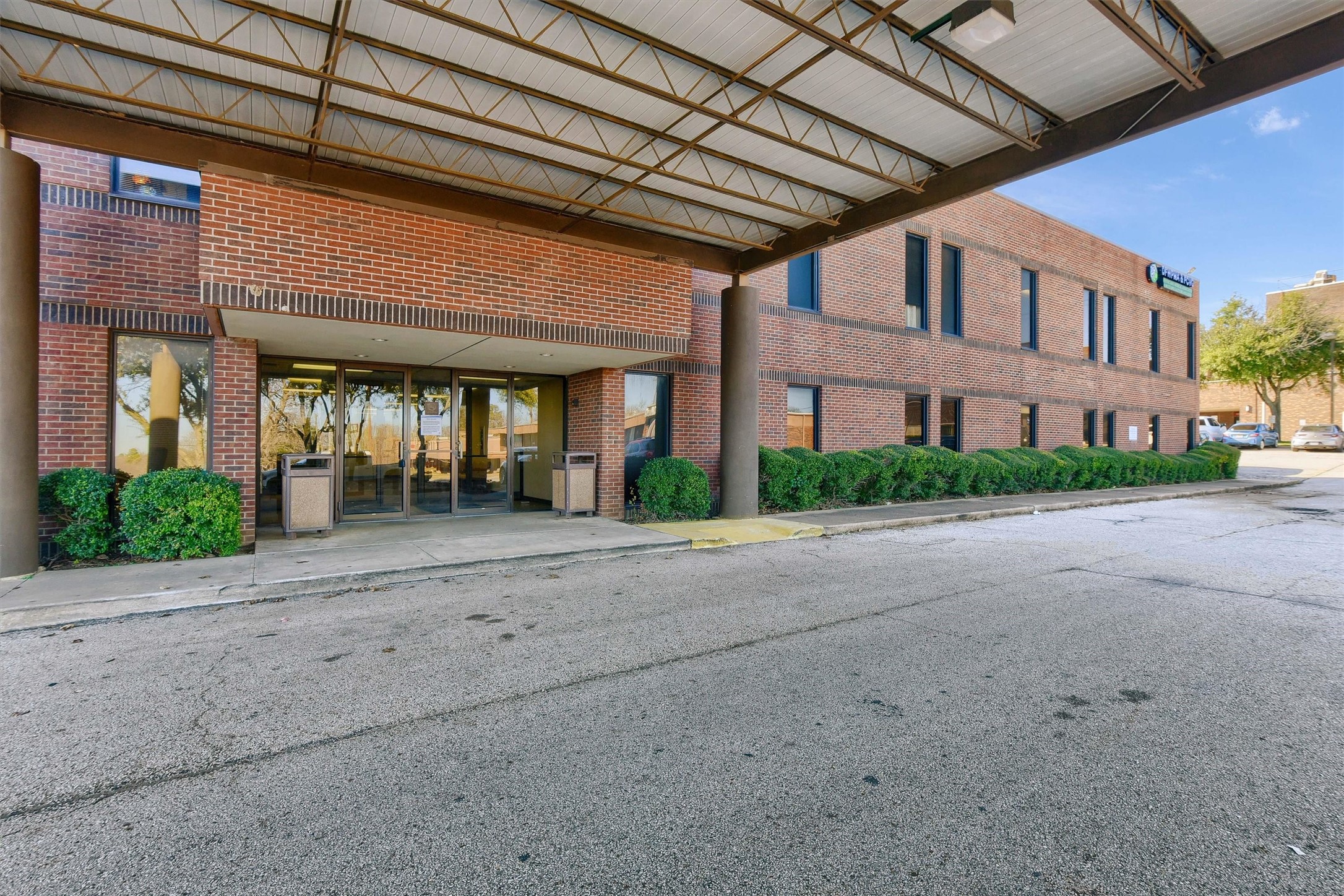 425 N Highland Avenue Sherman TX 75092