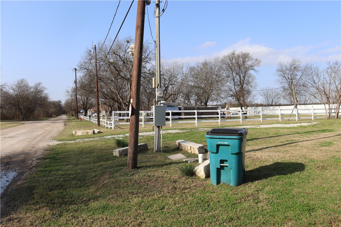 310 W Burleson Mart TX 76664