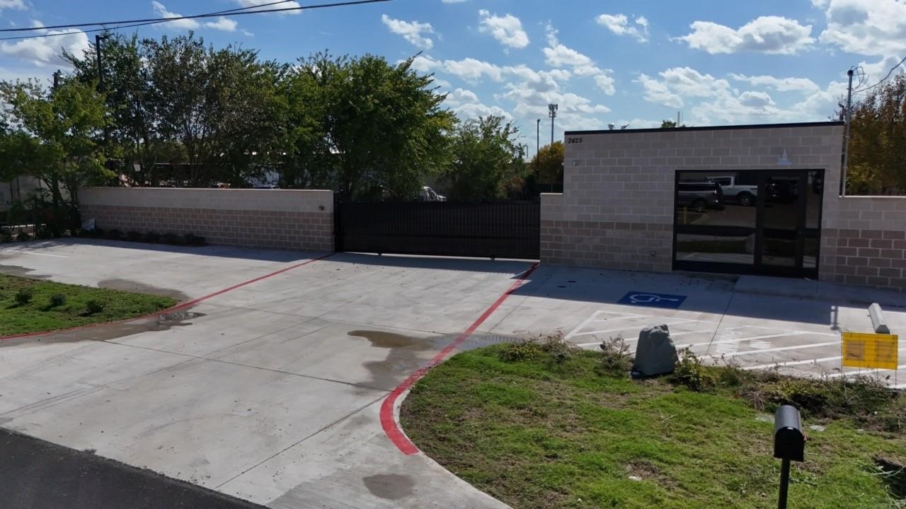 2425 Edinburgh Street Mesquite TX 75150