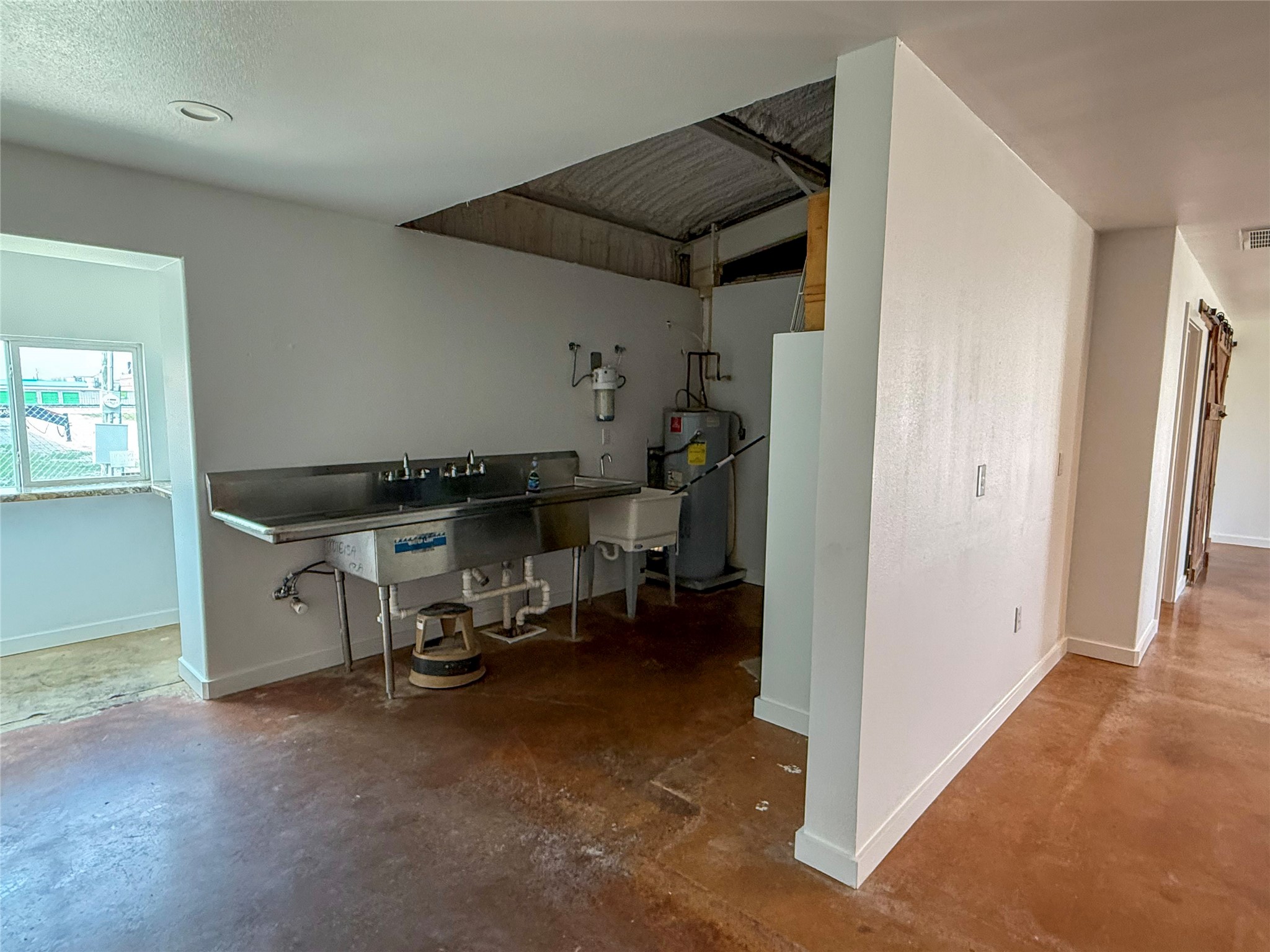 300 E Railroad Avenue Godley TX 76044
