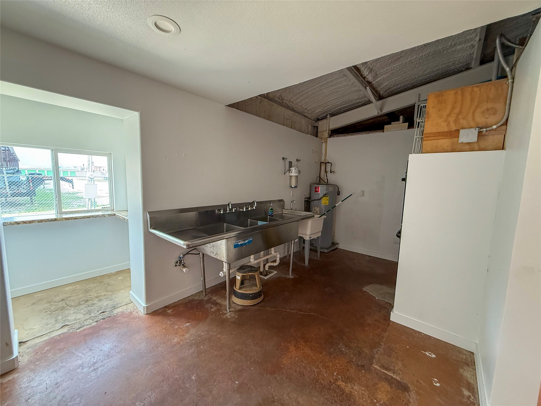 300 E Railroad Avenue Godley TX 76044