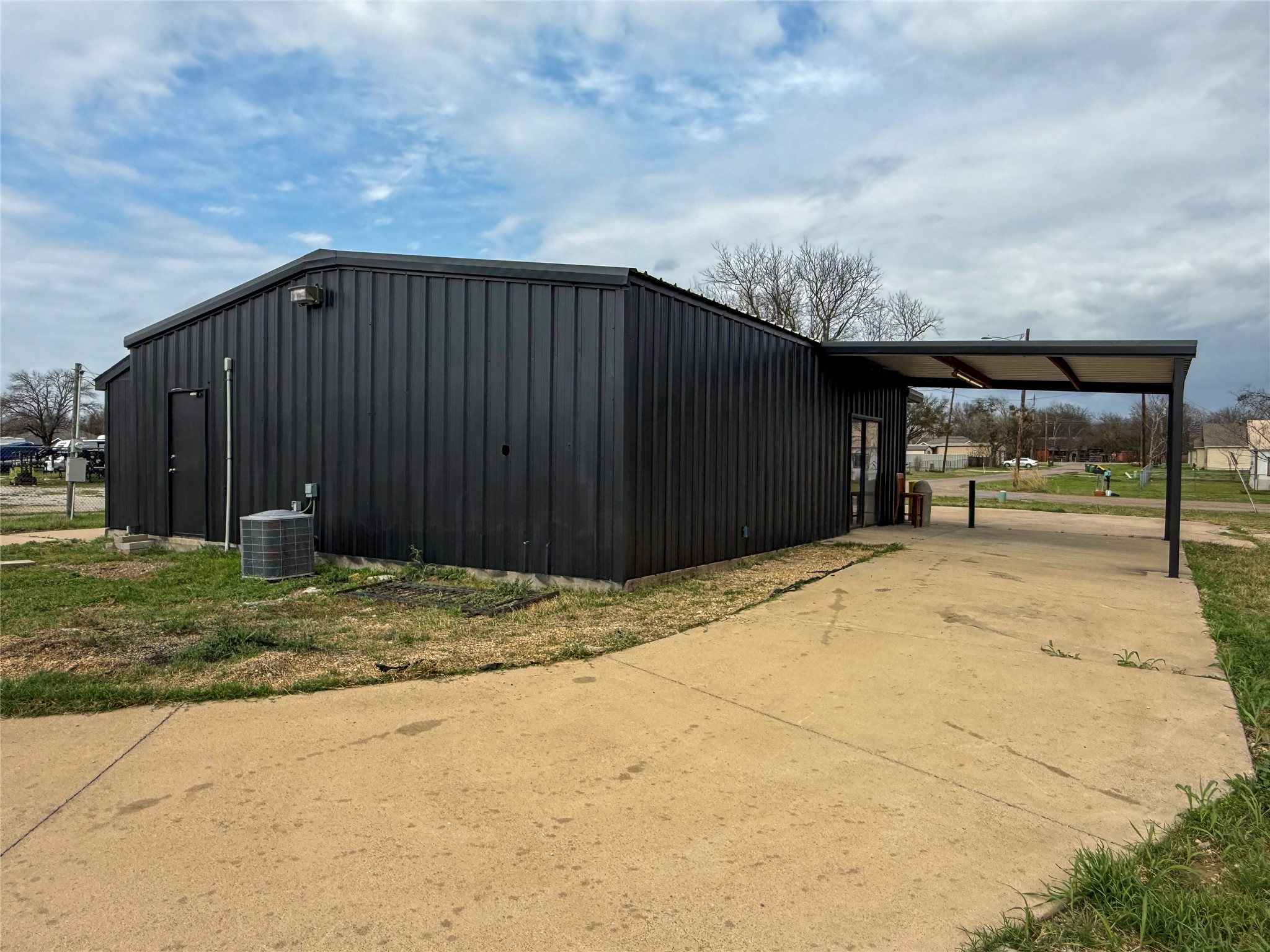 300 E Railroad Avenue Godley TX 76044