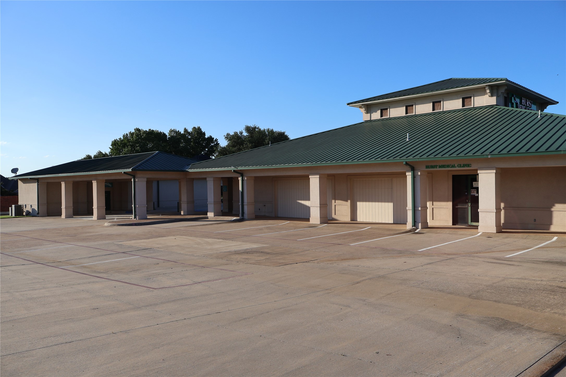 330 Grapevine Highway Hurst TX 76054