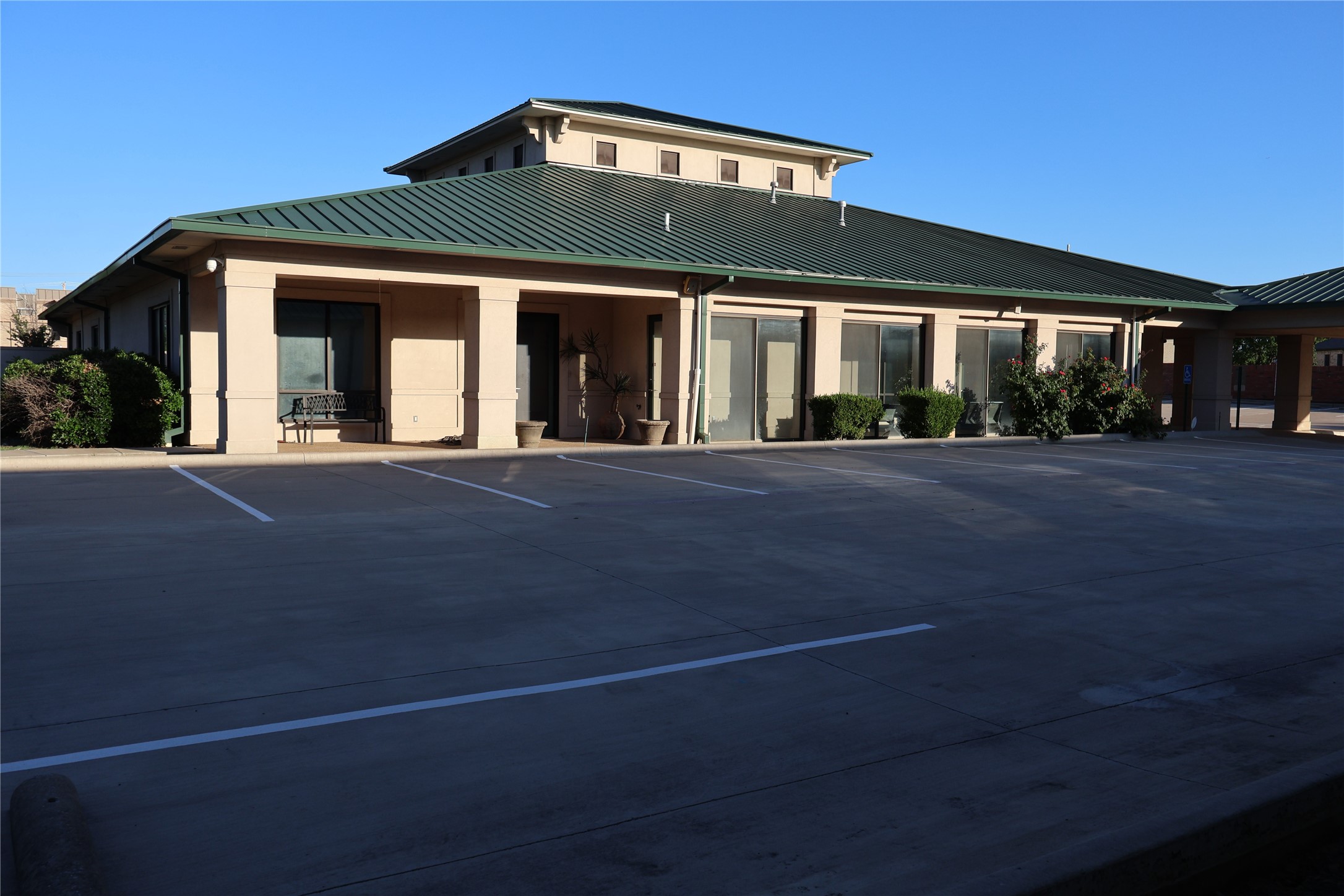 330 Grapevine Highway Hurst TX 76054