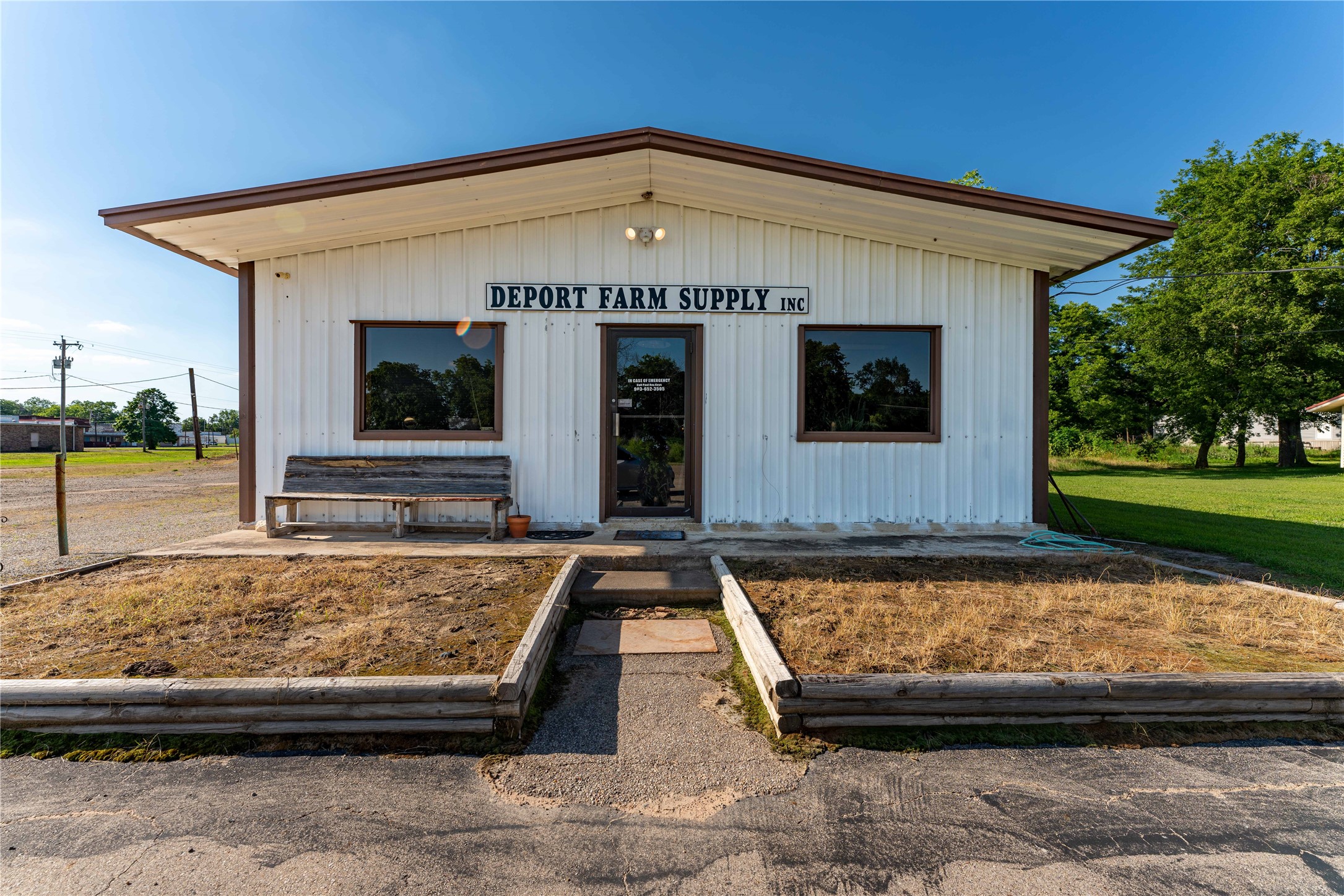 174 Choctaw Street Deport TX 75435