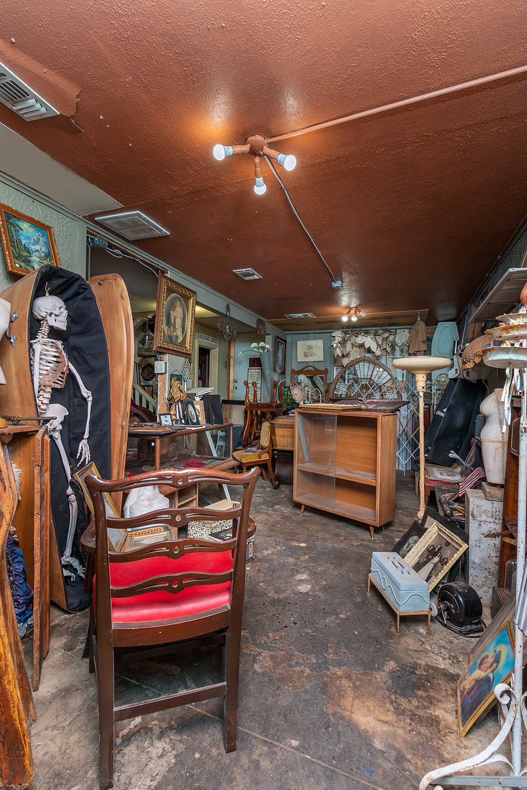 107, 109, 115 W Commerce Street Brady TX 76825