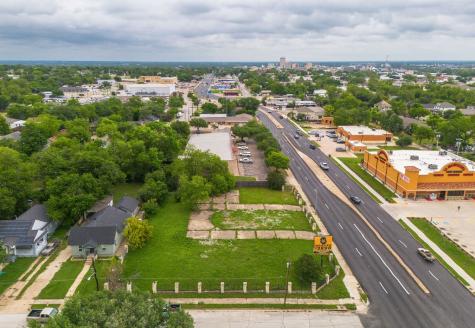 2217 W Waco Drive Waco TX 76707