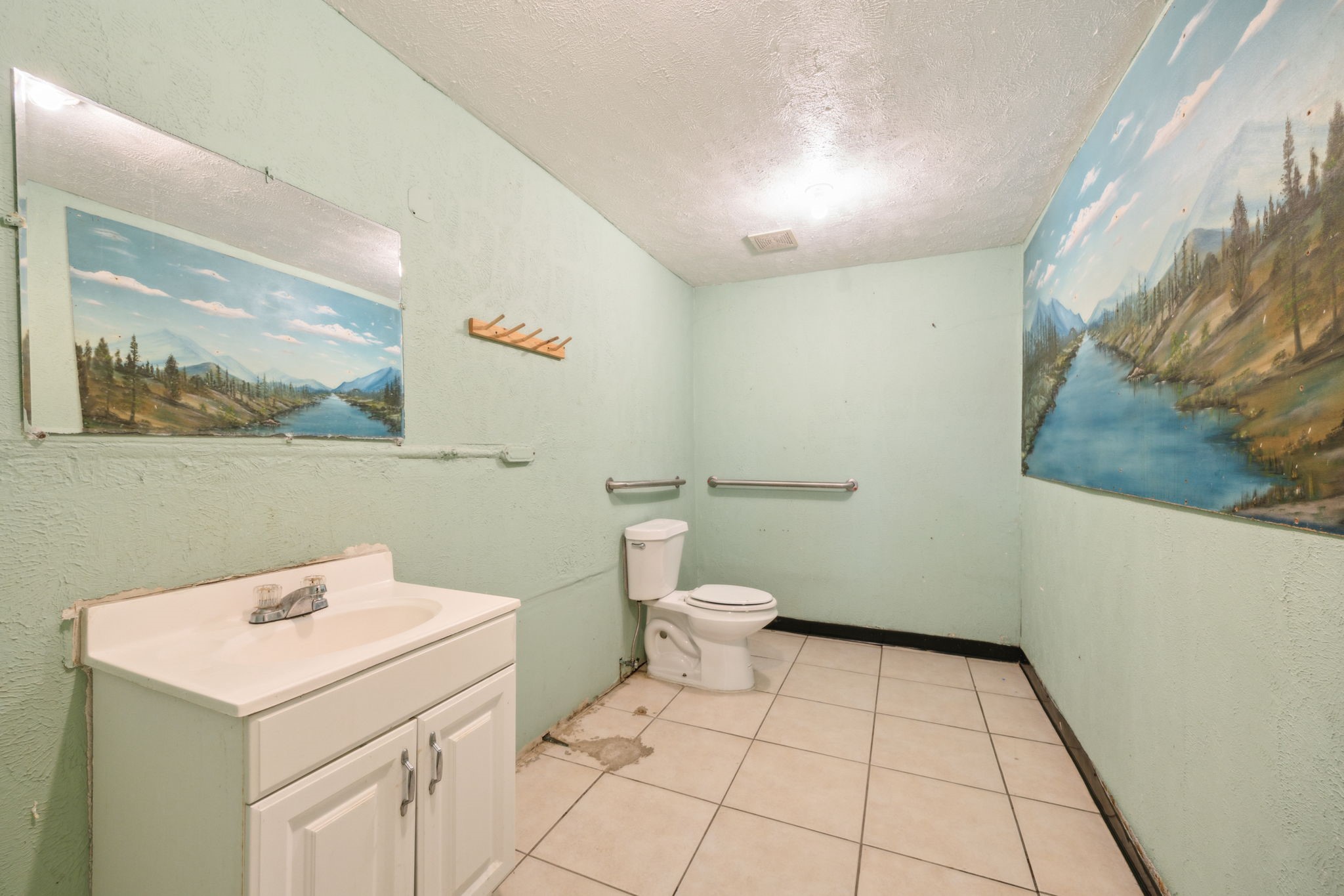 215 W Jefferson Boulevard Dallas TX 75208