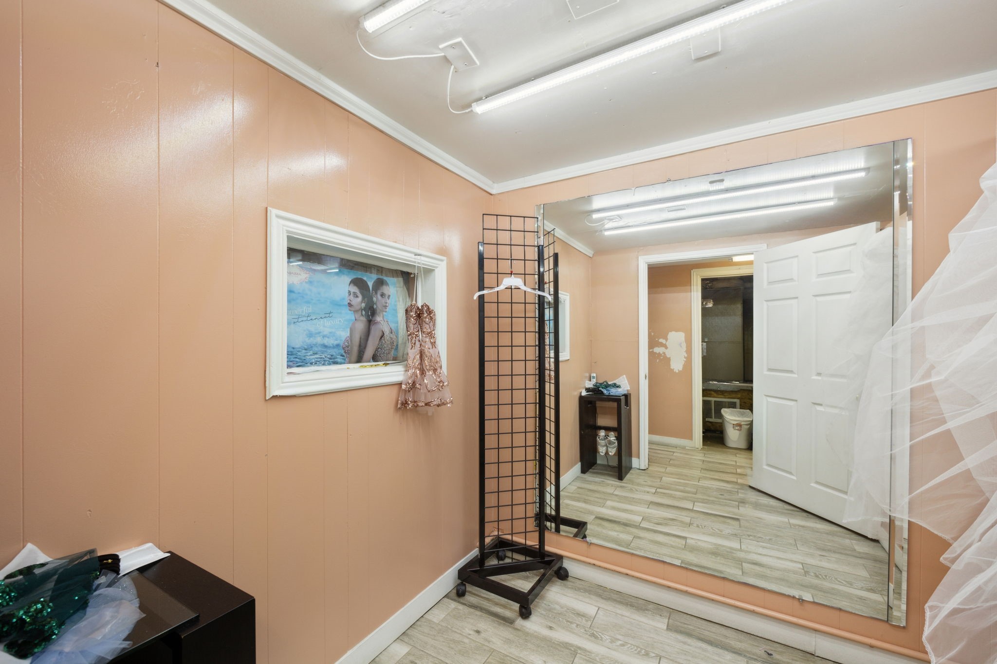 215 W Jefferson Boulevard Dallas TX 75208