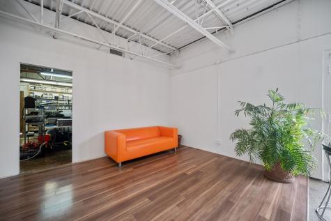 2909 San Jacinto Dallas TX 75204