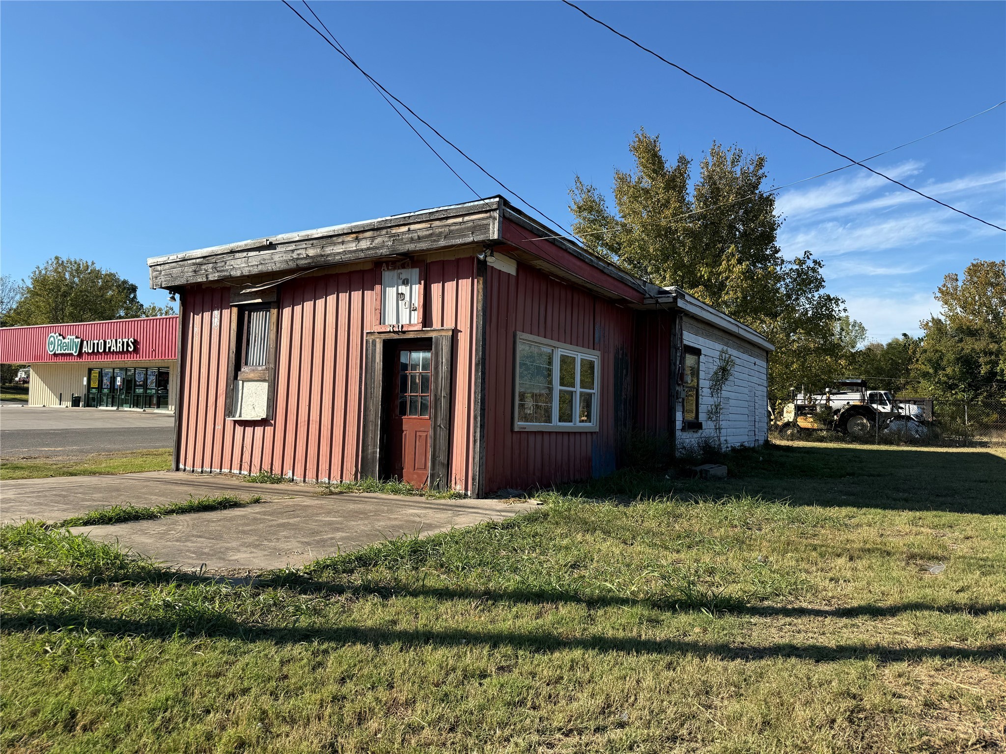 1001 E Main Street Clarksville TX 75426
