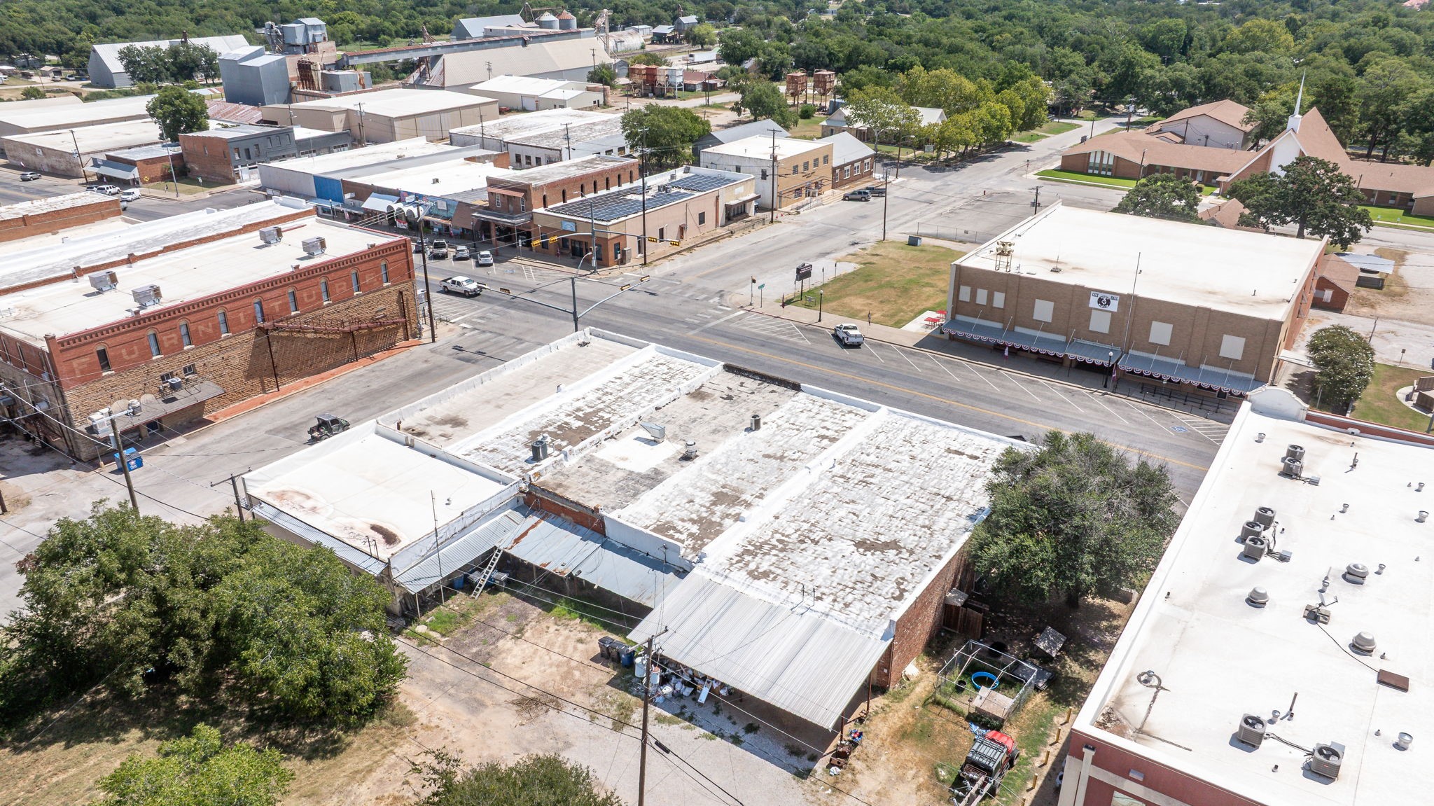140 S Texas Street De Leon TX 76444