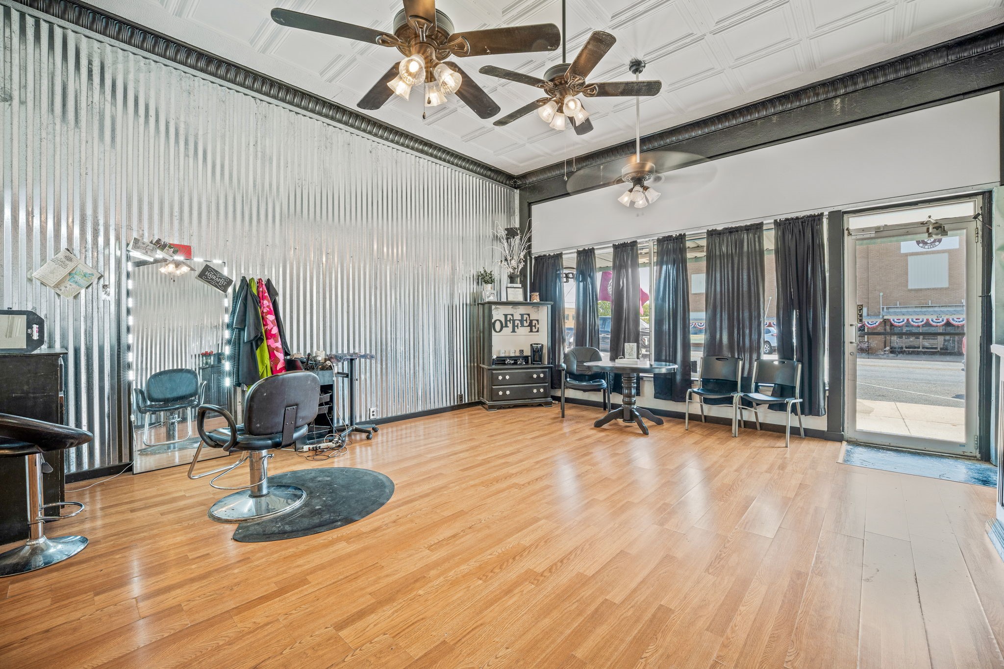 140 S Texas Street De Leon TX 76444