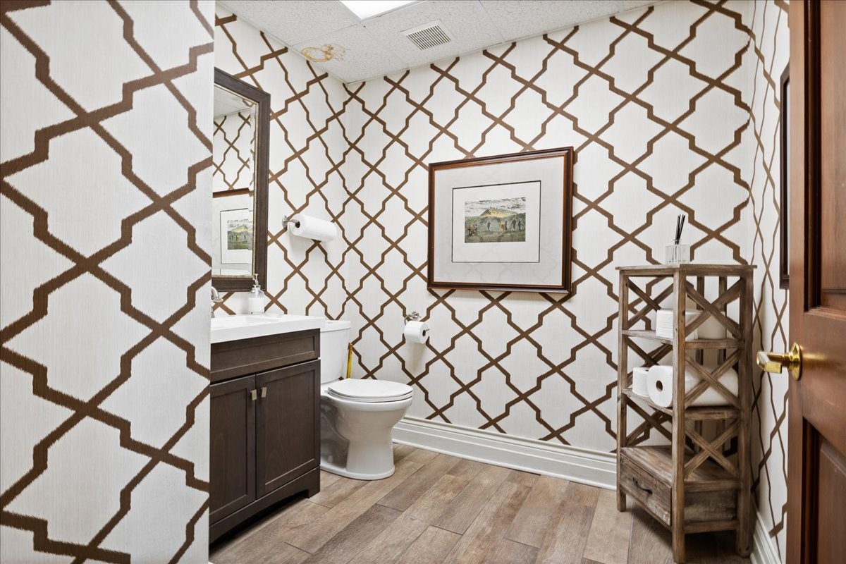 11 N Main Street Cleburne TX 76033