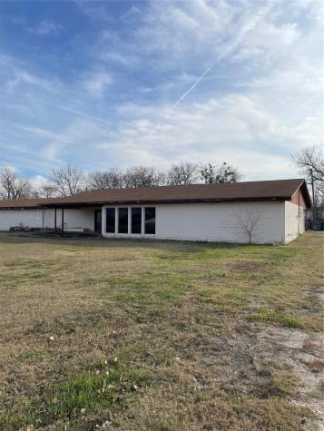 510 E Oak Street West TX 76691