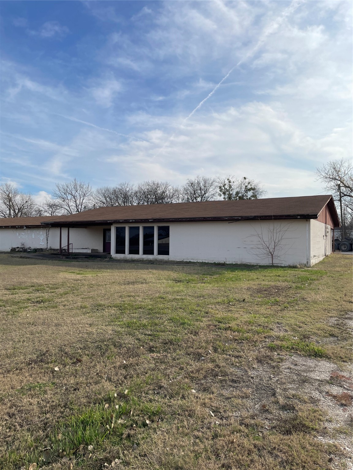 510 E Oak Street West TX 76691