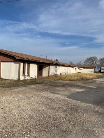 510 E Oak Street West TX 76691