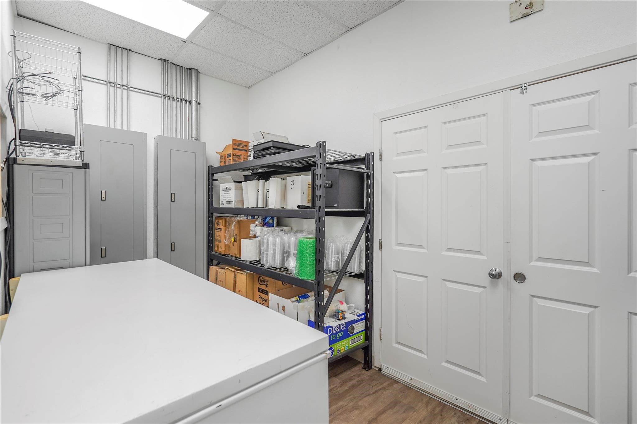 204 S Main Street Cleburne TX 76033