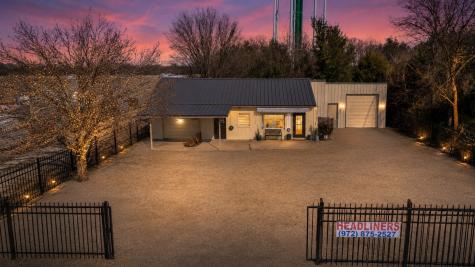 700 S Interstate Highway 45 Ennis TX 75119