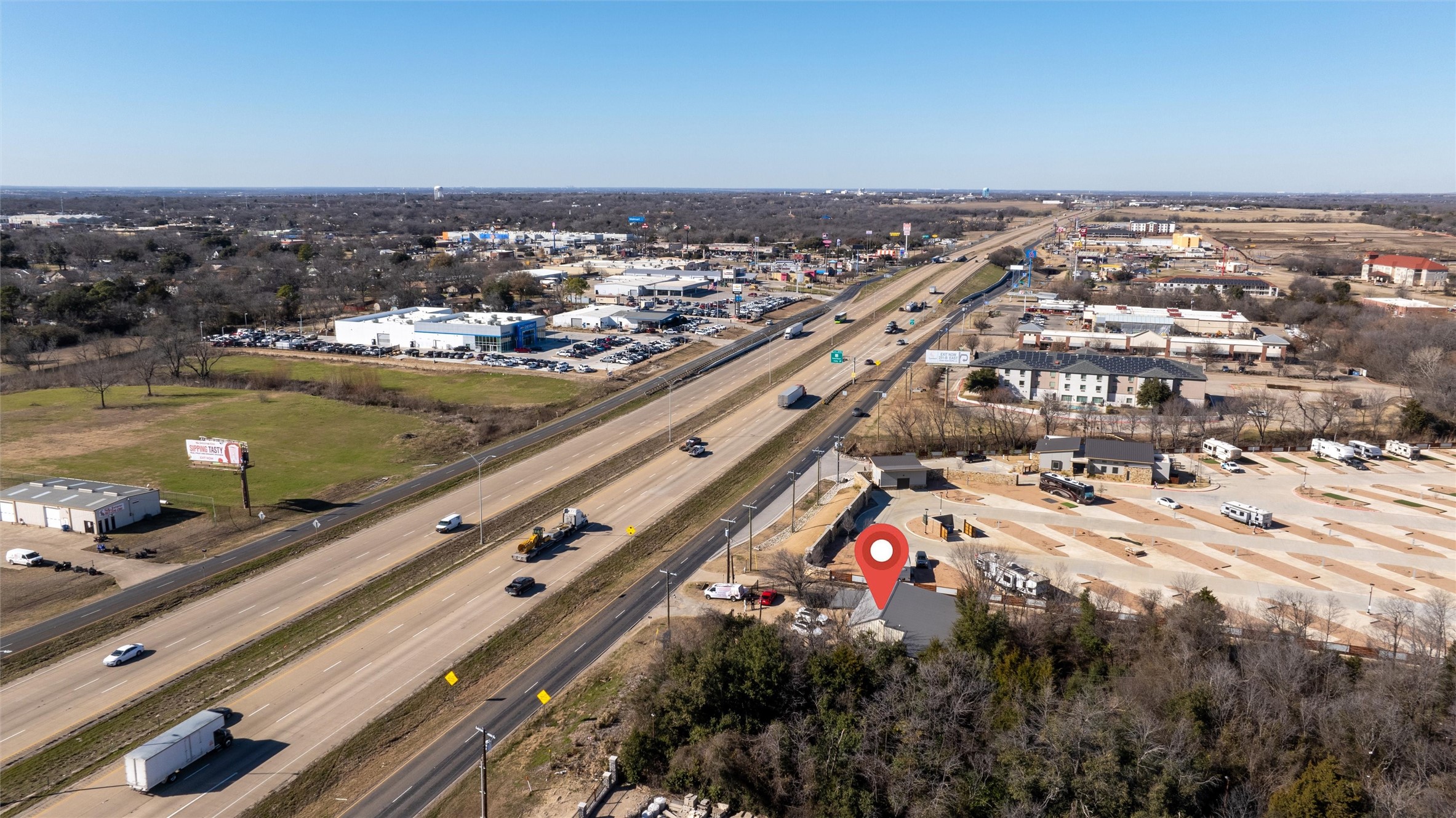 700 S Interstate Highway 45 Ennis TX 75119