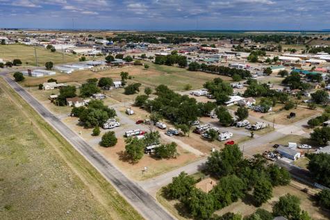 1604 C NW Childress TX 79201