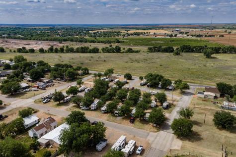 1604 C NW Childress TX 79201