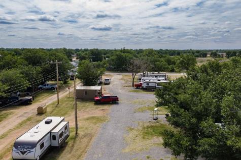 1604 C NW Childress TX 79201