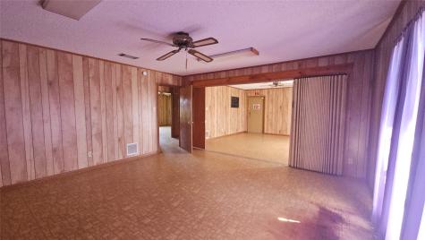 1215 W Cedar Creek Parkway Kemp TX 75143
