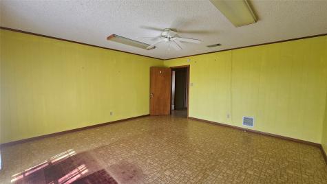 1215 W Cedar Creek Parkway Kemp TX 75143