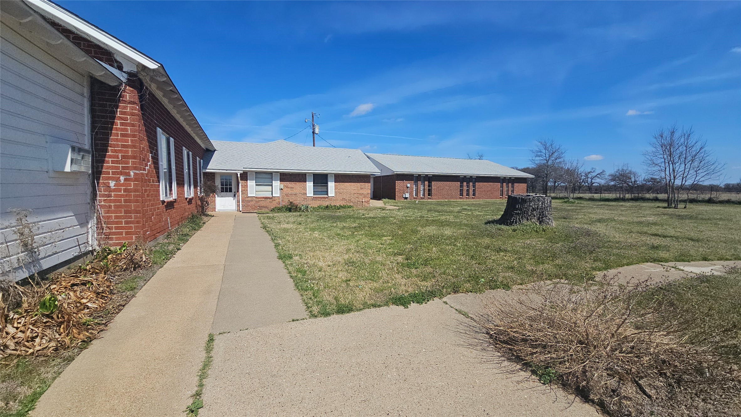 1215 W Cedar Creek Parkway Kemp TX 75143