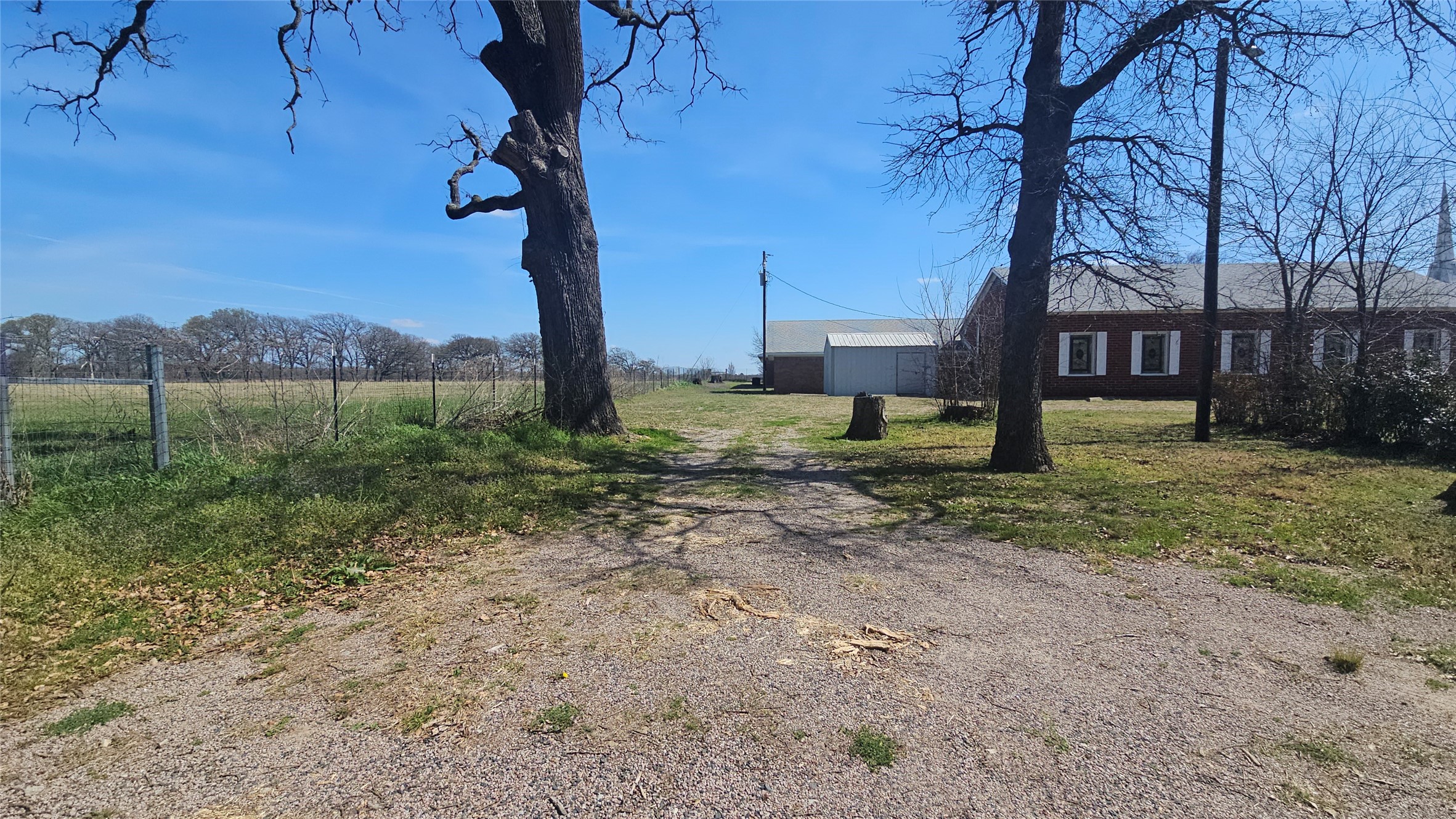 1215 W Cedar Creek Parkway Kemp TX 75143