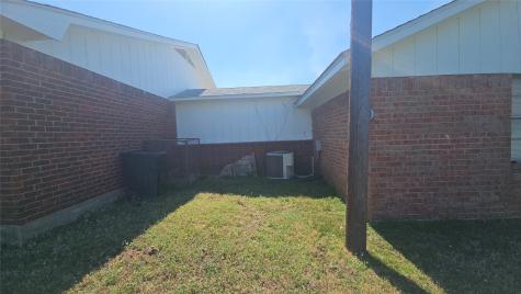 1215 W Cedar Creek Parkway Kemp TX 75143