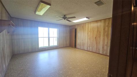 1215 W Cedar Creek Parkway Kemp TX 75143