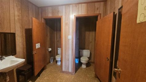 1215 W Cedar Creek Parkway Kemp TX 75143