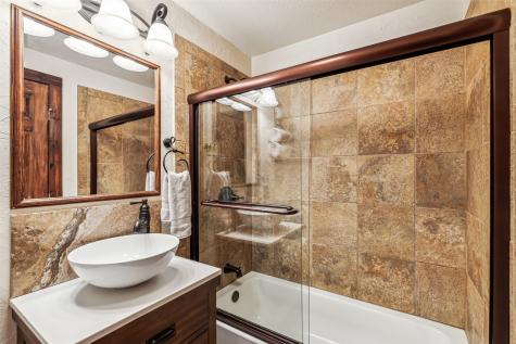 512 N Travis Street Granbury TX 76048
