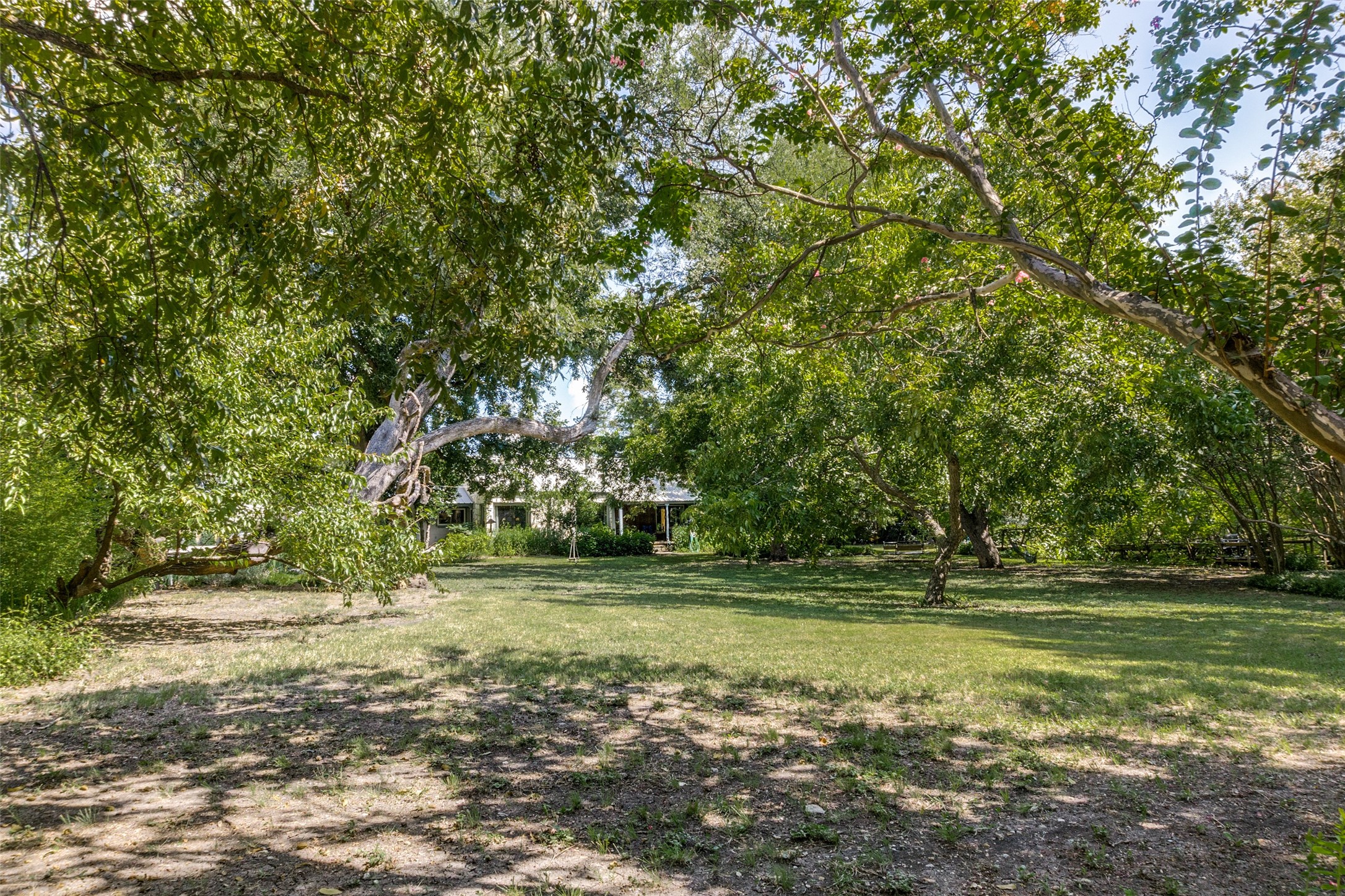 1226 E Campbell Road Garland TX 75044