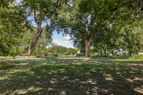 1226 E Campbell Road Garland TX 75044