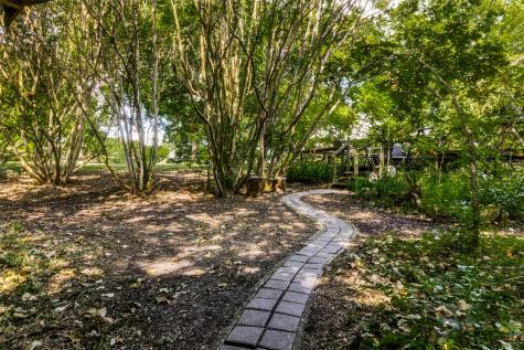 1226 E Campbell Road Garland TX 75044