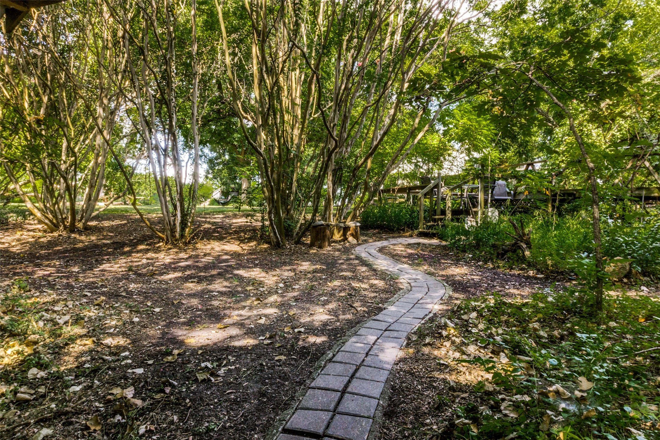 1226 E Campbell Road Garland TX 75044