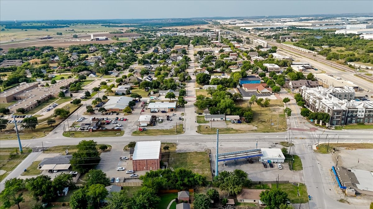 205 E Byron Nelson Boulevard Roanoke TX 76262