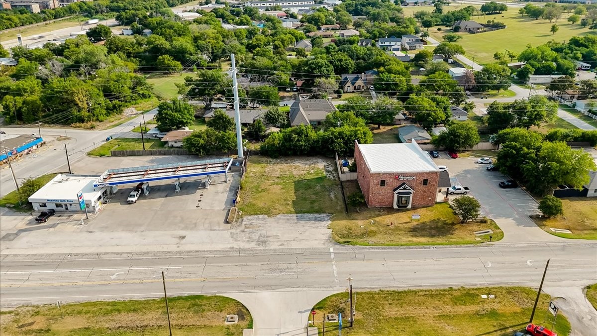205 E Byron Nelson Boulevard Roanoke TX 76262