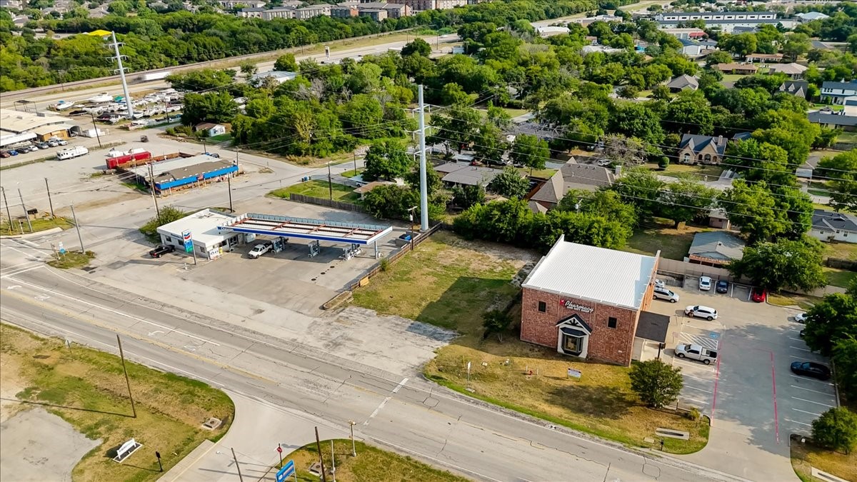 205 E Byron Nelson Boulevard Roanoke TX 76262
