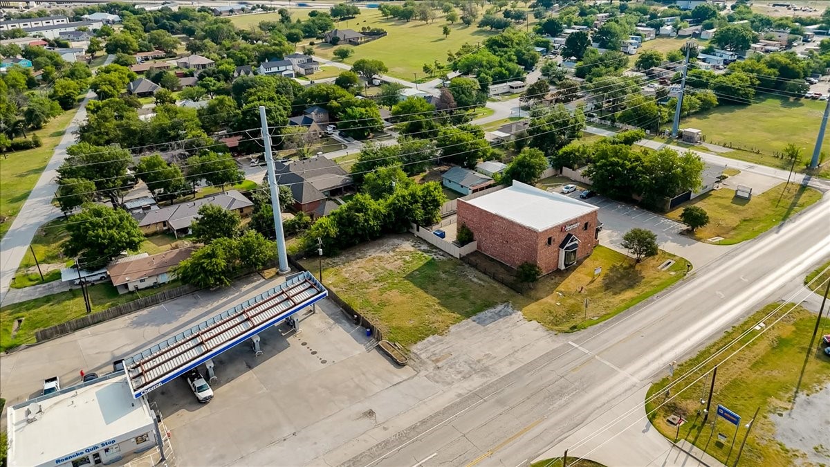 205 E Byron Nelson Boulevard Roanoke TX 76262