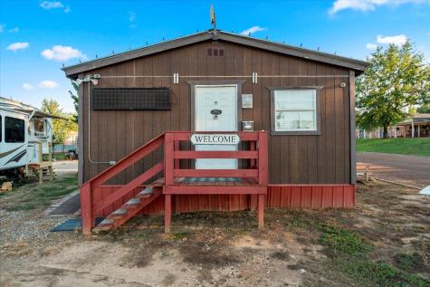 903 S Beech Street Winnsboro TX 75494