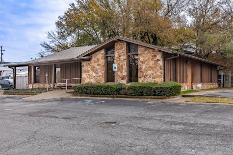 825 N Crockett Street Sherman TX 75090