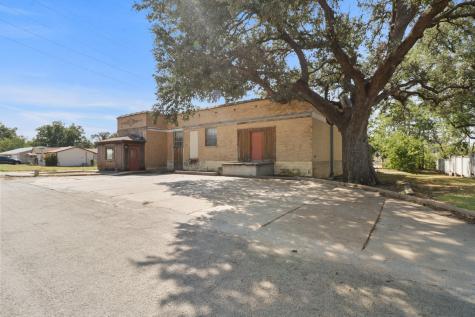 801 S Santa Fe Street Santa Anna TX 76878