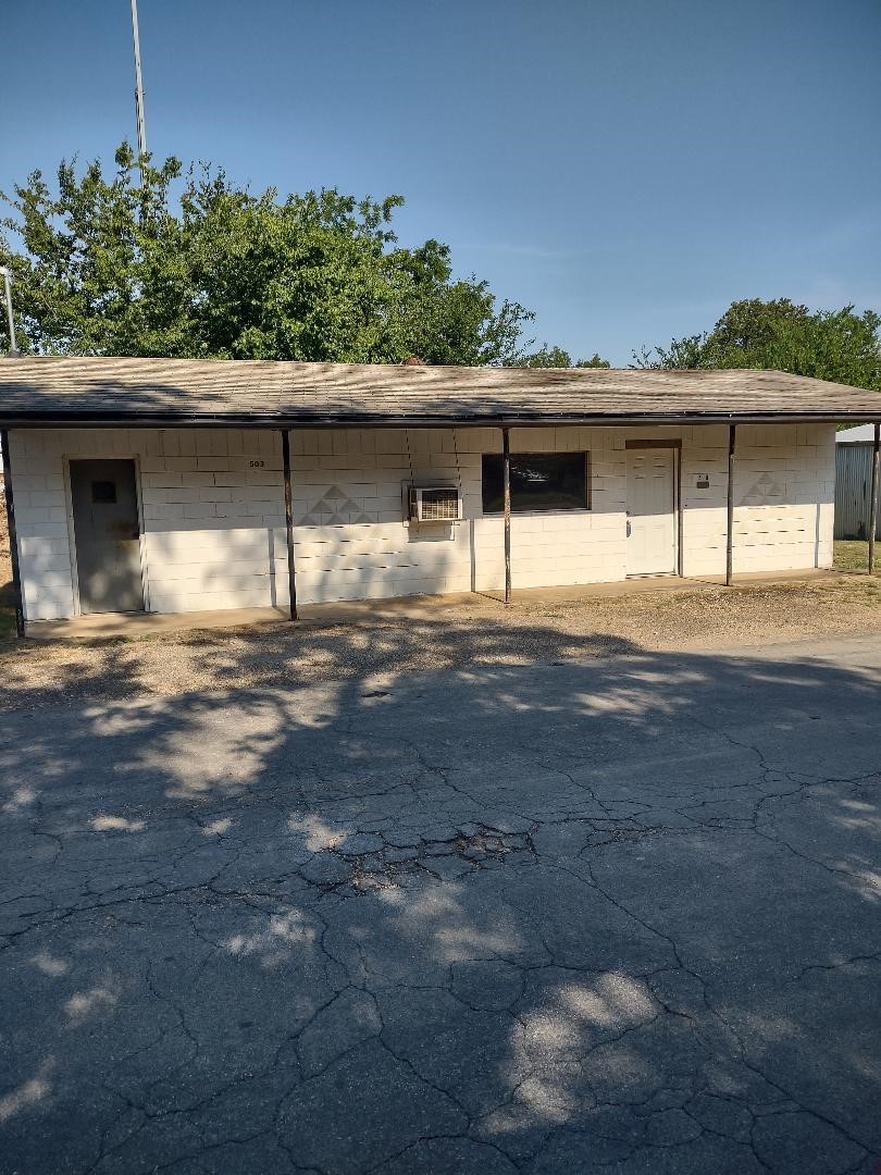 503 N Main Street West TX 76691